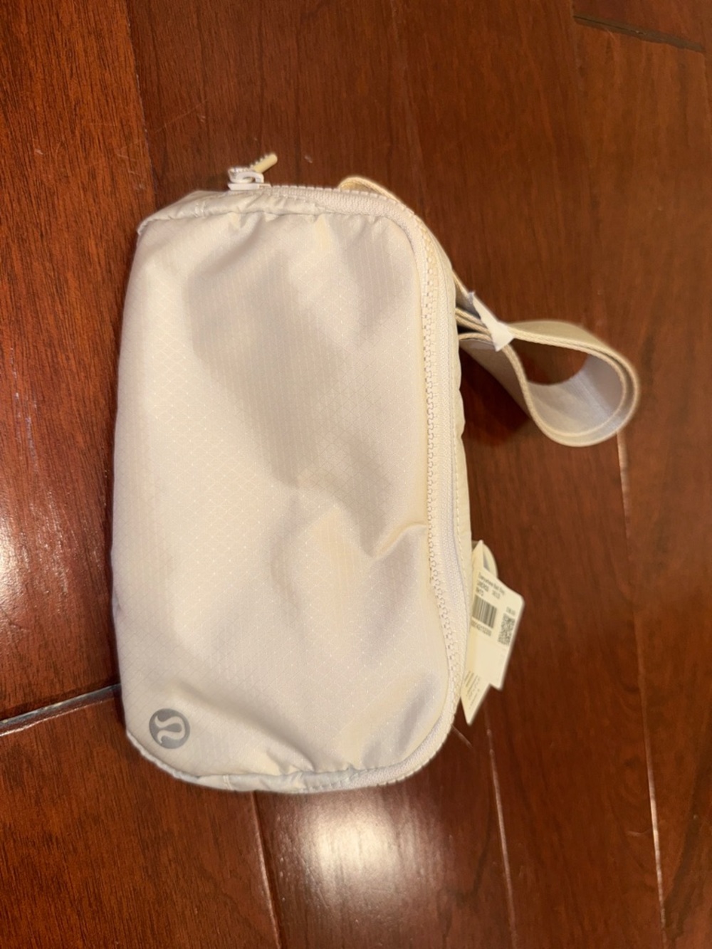 lululemon athletica Small Crossbody Pouch in Light Cream/grey